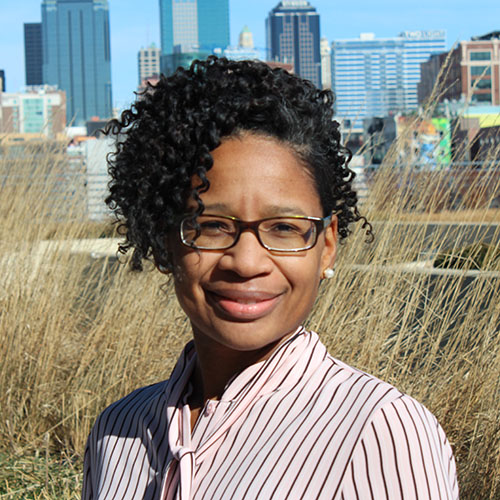 Shalaunda Holmes